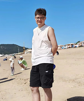 赵思宇2.png